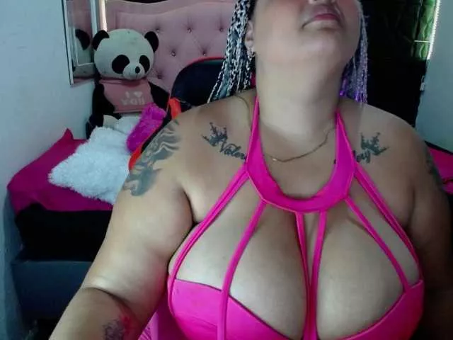 Cling to live show with GabiBigBoobs from BongaCams 