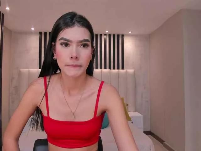 Cling to live show with NiaSalvatore from BongaCams 