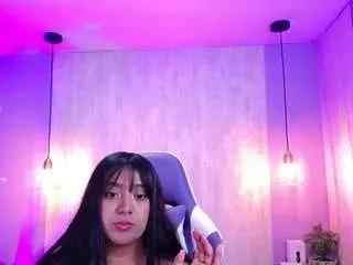 Cling to live show with danybrunette from CamSoda 