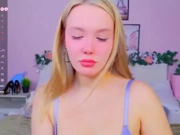 Cling to live show with alicemorr from Chaturbate 