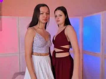 Cling to live show with alodiebarritt from Chaturbate 