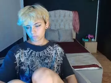 Cling to live show with arescollings from Chaturbate 