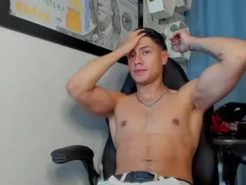 Cling to live show with david_lopez_00 from Chaturbate 