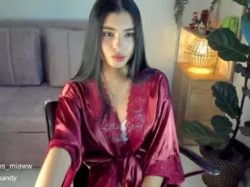 Cling to live show with lucia_sandy from Chaturbate 