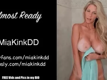 Cling to live show with miakinkdd from Chaturbate 