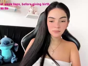 Cling to live show with pregnant_sweet1 from Chaturbate 