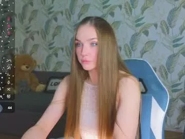 Cling to live show with sirenyuliia from Chaturbate 