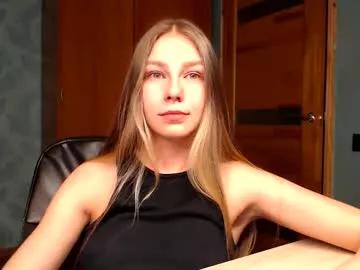 Cling to live show with tess_wetyy from Chaturbate 