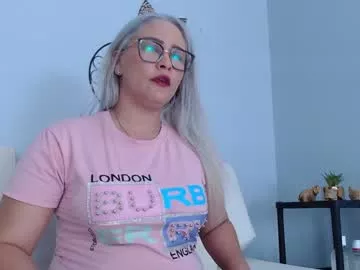 Cling to live show with wandahairymilf from Chaturbate 
