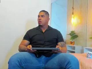 Cling to live show with simeone_pannda from Flirt4Free 