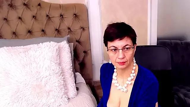 Cling to live show with BustyPenellope from StripChat 