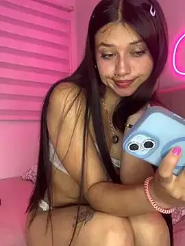 Cling to live show with Kyna_euphoria from StripChat 