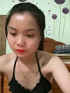 Cling to live show with Maeve2k5 from StripChat 