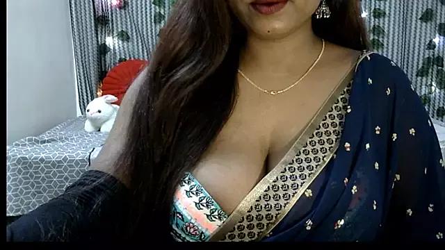 Cling to live show with Radhika_Singhaniya from StripChat 